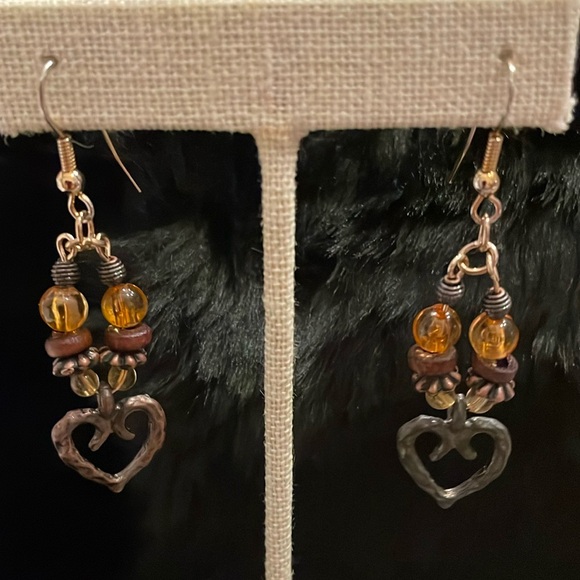 Cute Fashion Earrings! Very cute!! - Picture 4 of 4